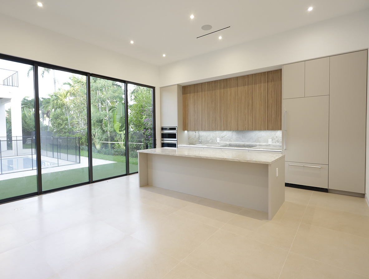 Sunny Isles Fluted Oak & Cashmere Lacquer Kitchen